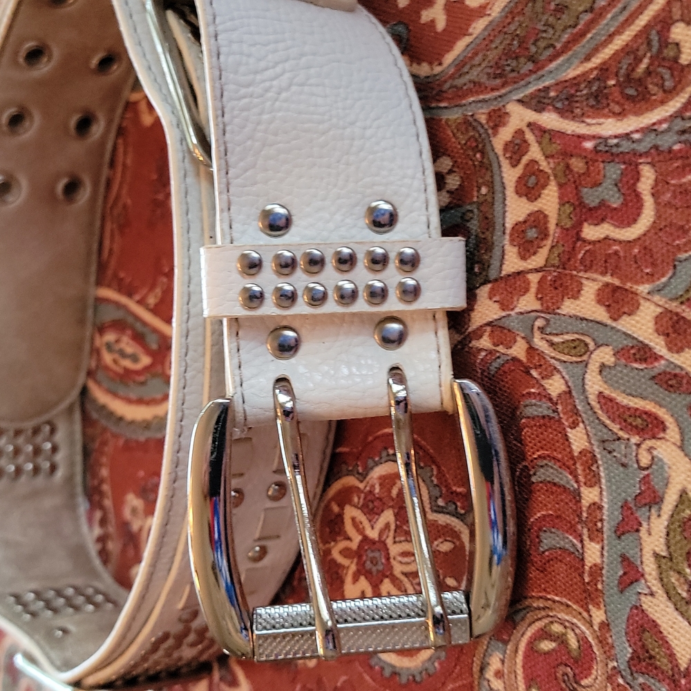 KATHY Van Zeeland white biker belt Medium